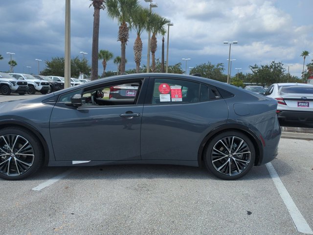 New 2027 Toyota Prius Limited FWD image 5