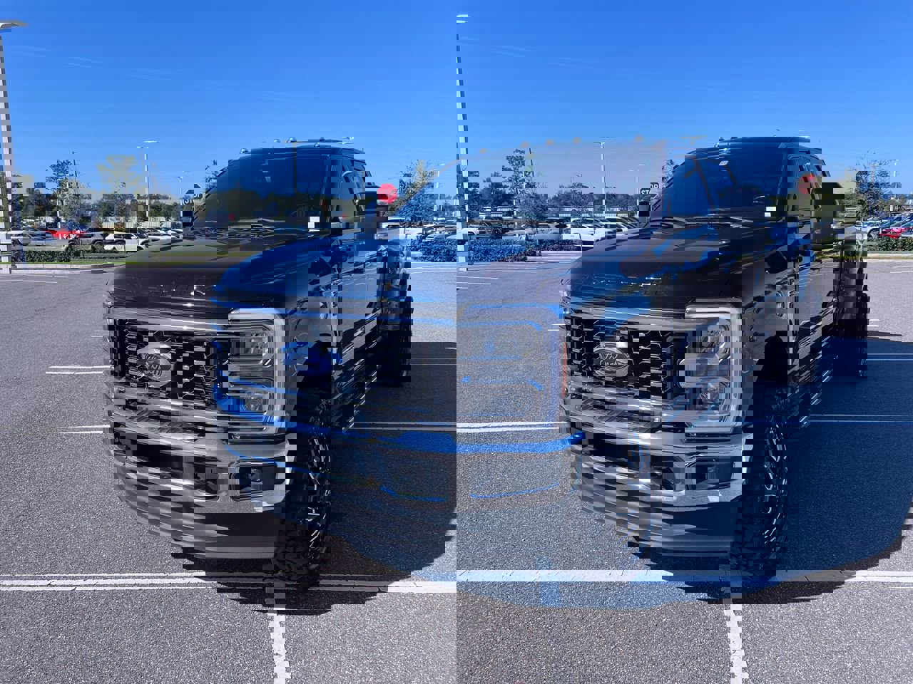 Used 2023 Ford F350 Lariat image 7