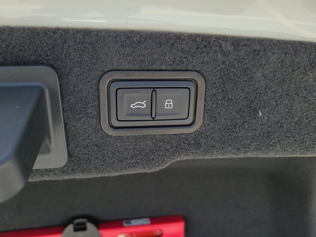 New 2026 Audi S8 AWD/4WD image 30