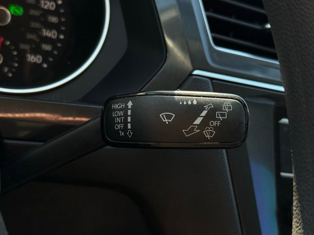 Used 2018 Volkswagen Tiguan S FWD image 14