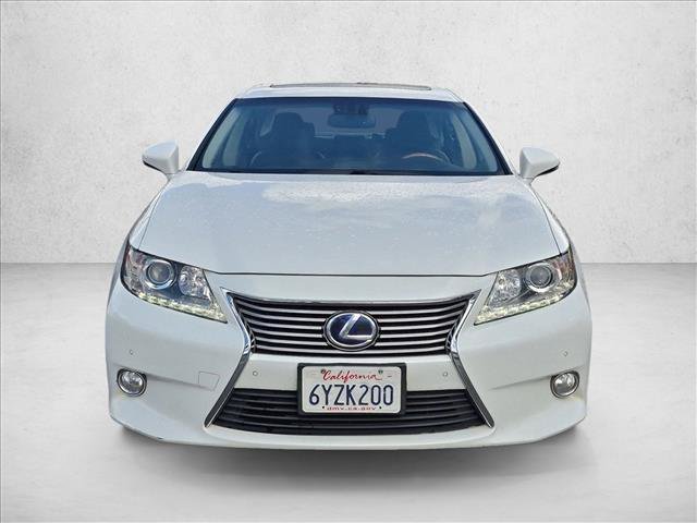 Used 2013 Lexus ES 300h w/ Luxury Pkg FWD image 2