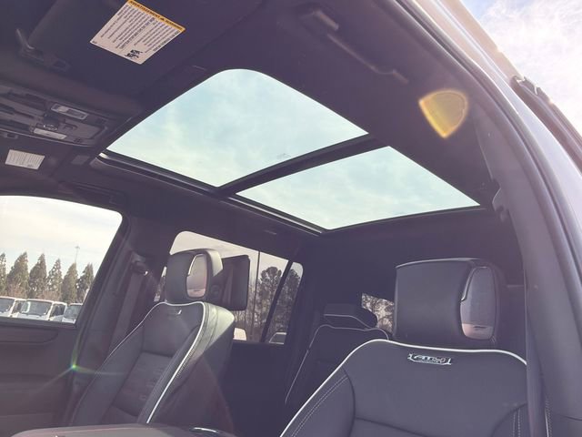 Certified 2025 GMC Yukon XL AT4 Ultimate image 33