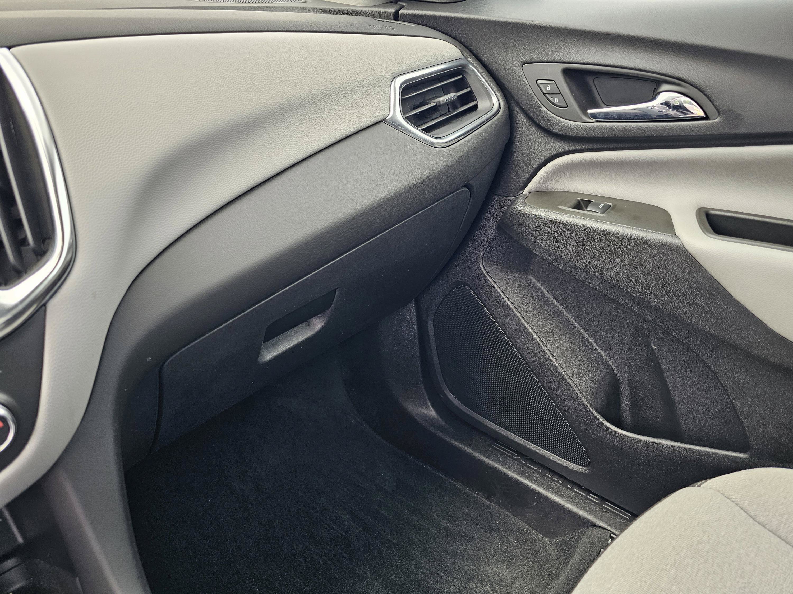 Used 2024 Chevrolet Equinox LS w/ LS Convenience Package FWD image 26