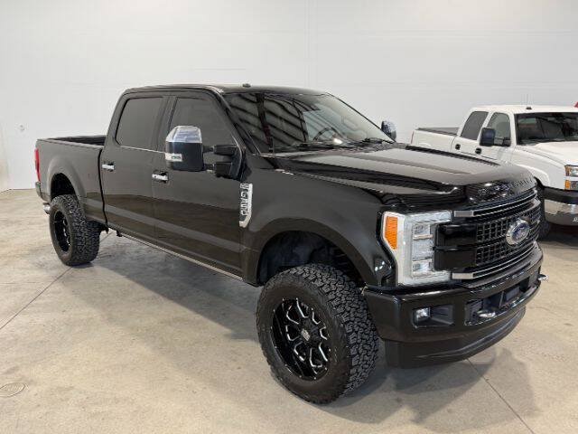 Used 2017 Ford F350 Platinum w/ Platinum Ultimate Package AWD/4WD image 6