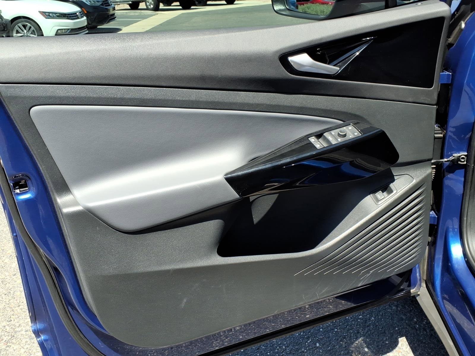 Certified 2021 Volkswagen ID.4 Pro S w/ Gradient Package image 17