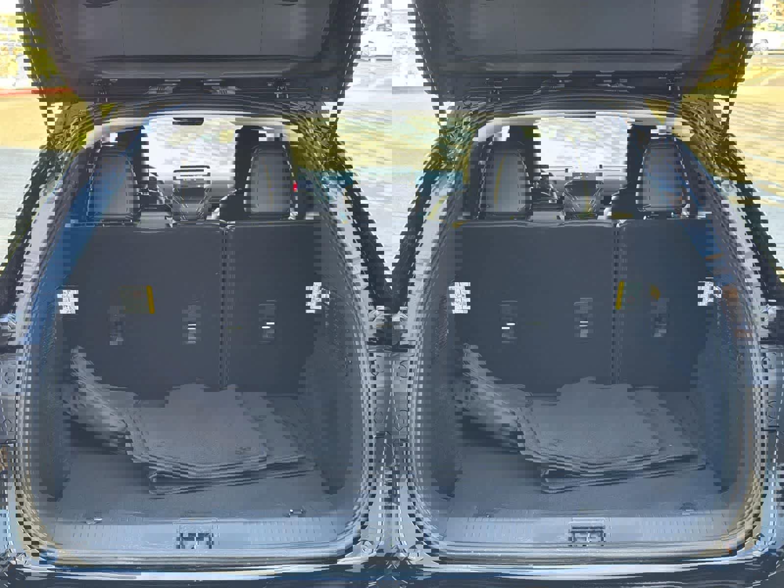 Used 2022 Ford Mustang Mach-E Select image 28