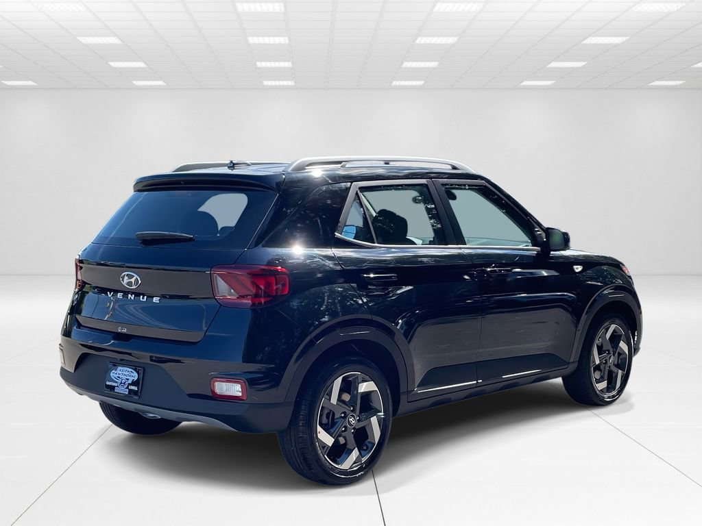 New 2026 Hyundai Venue SEL image 6