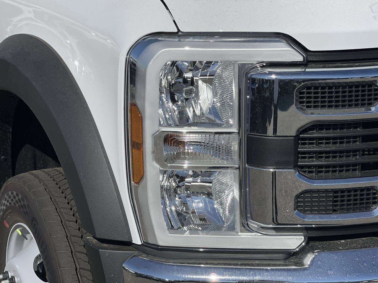 New 2026 Ford F550 2WD Regular Cab Super Duty image 7