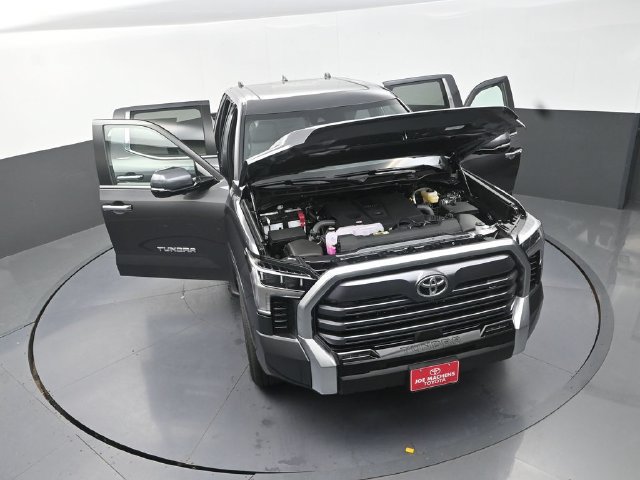 Used 2026 Toyota Tundra Limited AWD/4WD image 40