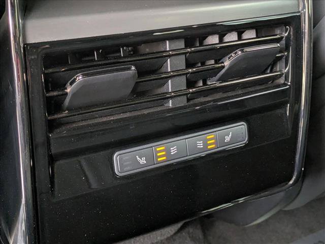 Used 2025 Land Rover Range Rover Sport SE AWD/4WD image 18