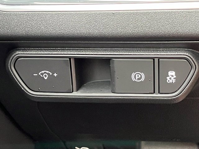 Certified 2025 Kia K4 EX FWD image 32
