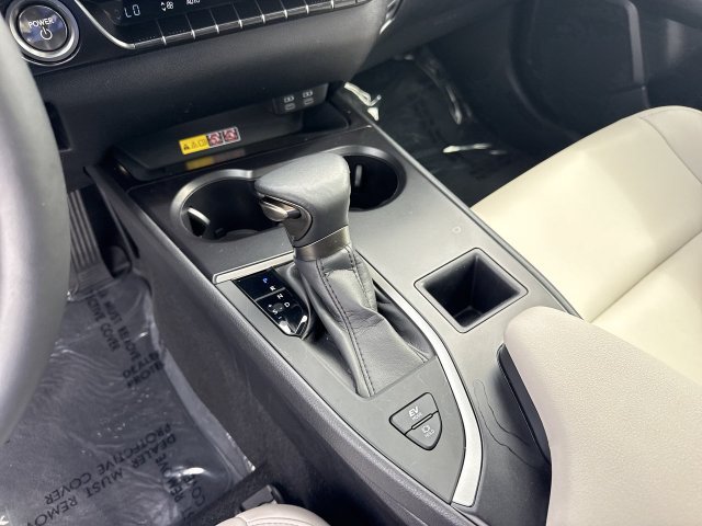 Certified 2024 Lexus UX 250h FWD image 21