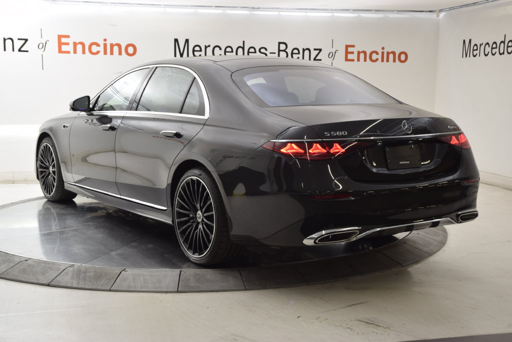 New 2027 Mercedes-Benz S 580 4MATIC Sedan image 4