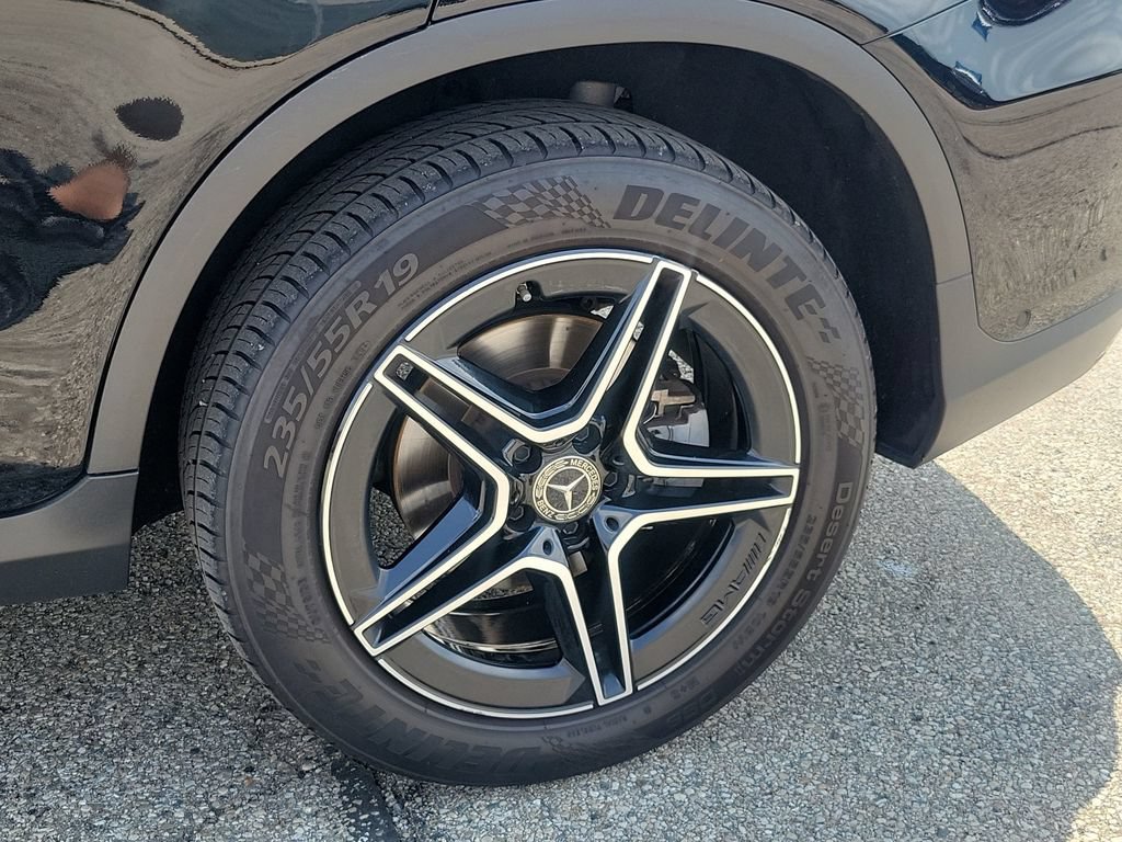 Used 2021 Mercedes-Benz GLC 300 4MATIC image 10