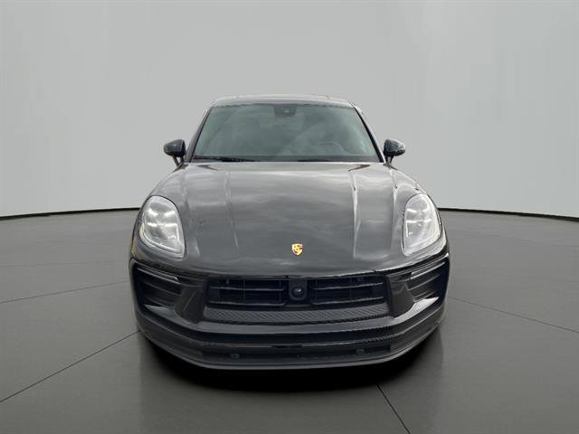 Used 2023 Porsche Macan AWD/4WD image 8