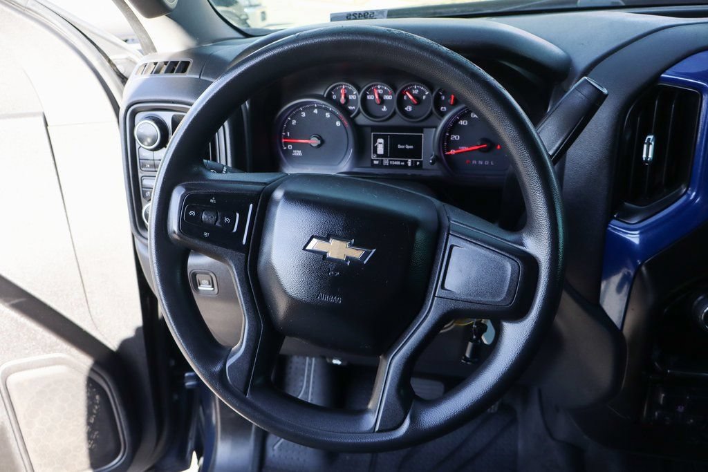 Used 2019 Chevrolet Silverado 1500 Custom w/ Custom Max Trailering Package AWD/4WD image 22