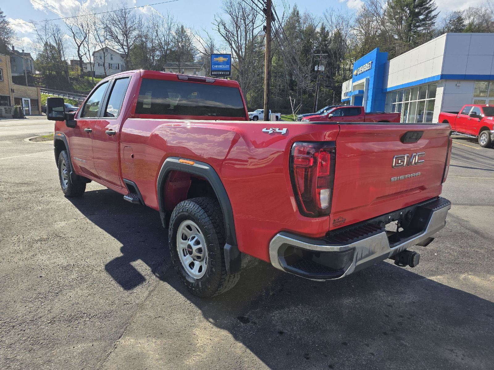 Used 2024 GMC Sierra 2500 Pro w/ Convenience Package AWD/4WD image 5