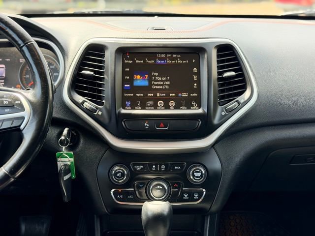 Used 2015 Jeep Cherokee Trailhawk w/ Safetytec Group AWD/4WD image 20