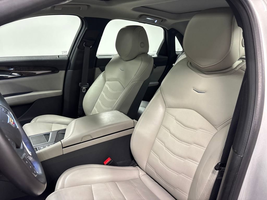 Used 2018 Cadillac CT6 Luxury image 25