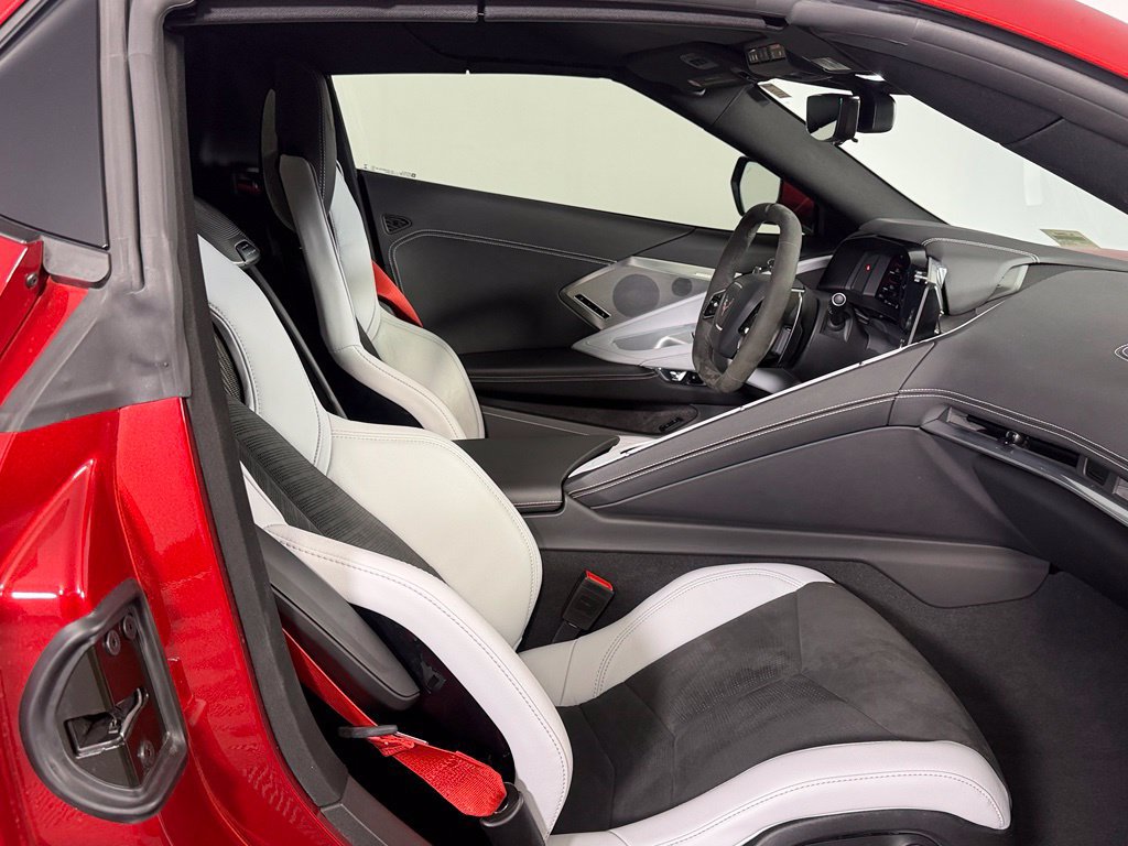 Used 2022 Chevrolet Corvette Stingray Preferred Conv w/ Z51 Performance Package RWD image 15