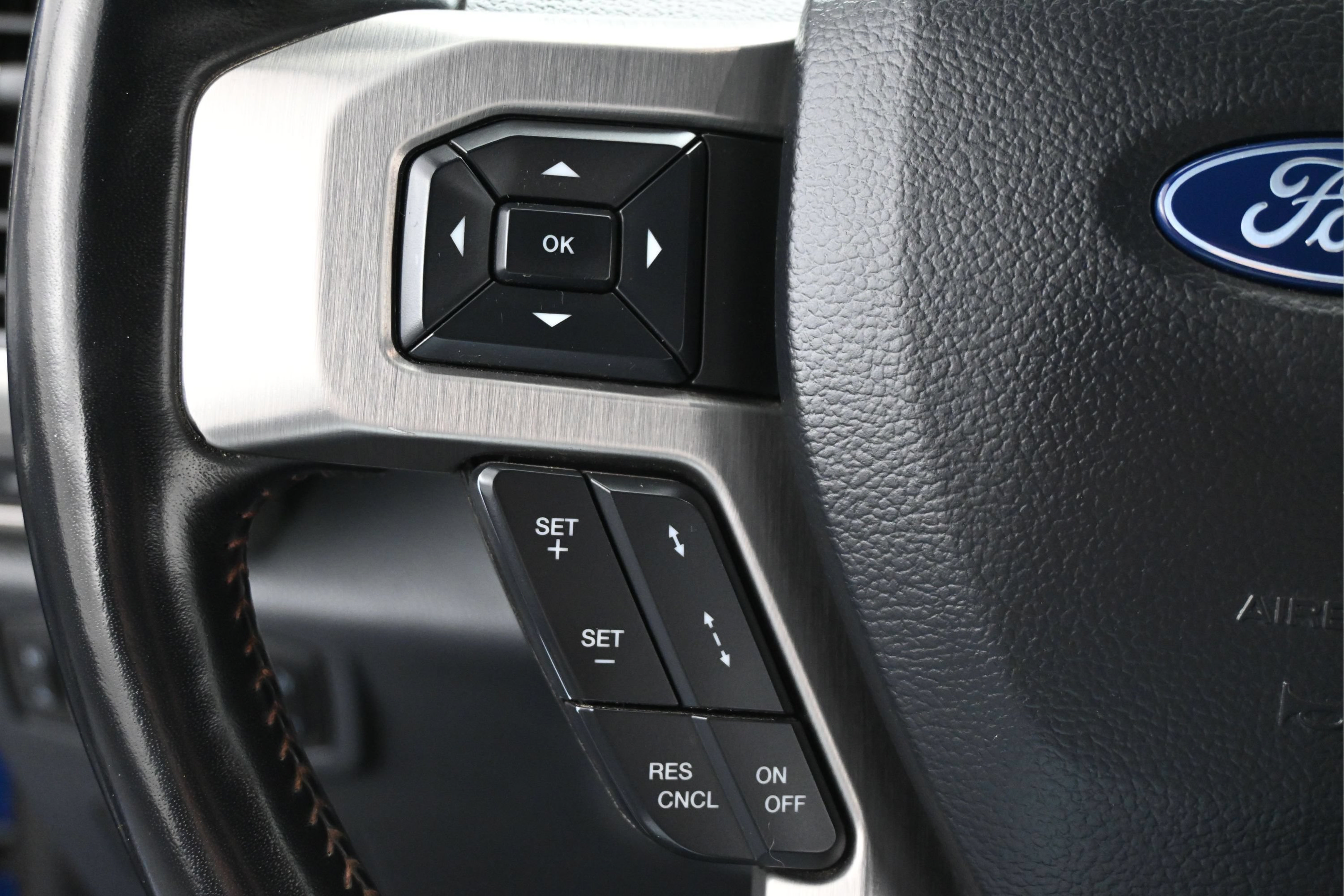 Used 2022 Ford F350 Platinum AWD/4WD image 34