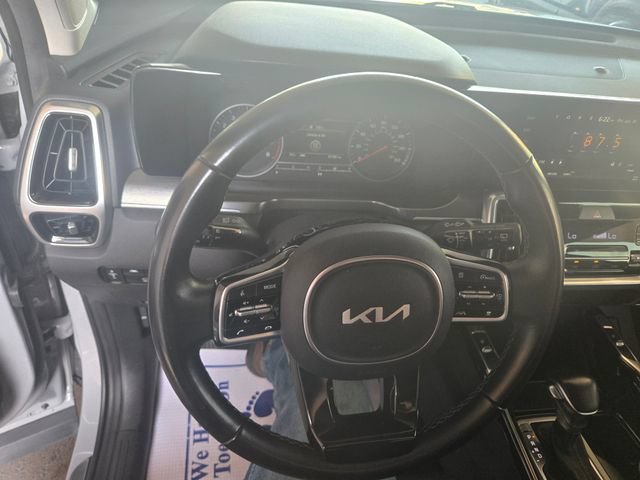 Used 2022 Kia Sorento SX AWD/4WD image 17