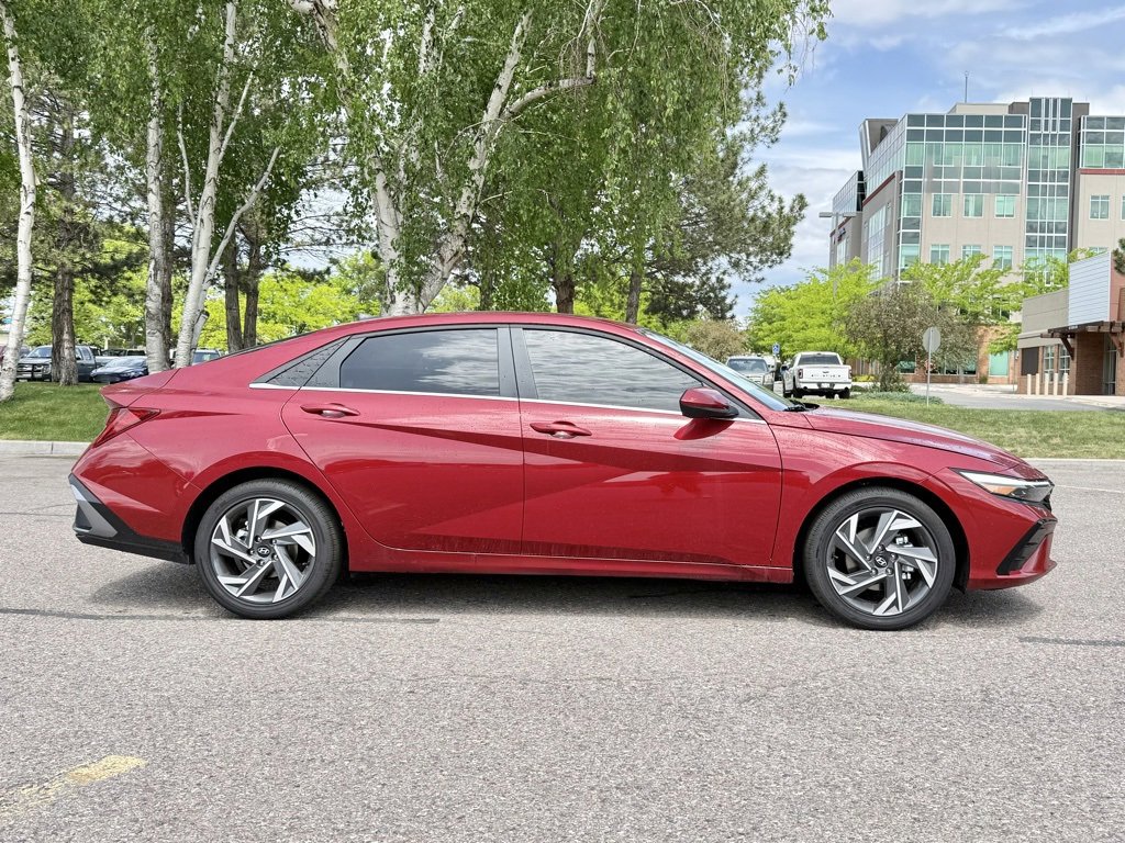 New 2025 Hyundai Elantra SEL w/ Cargo Package image 4