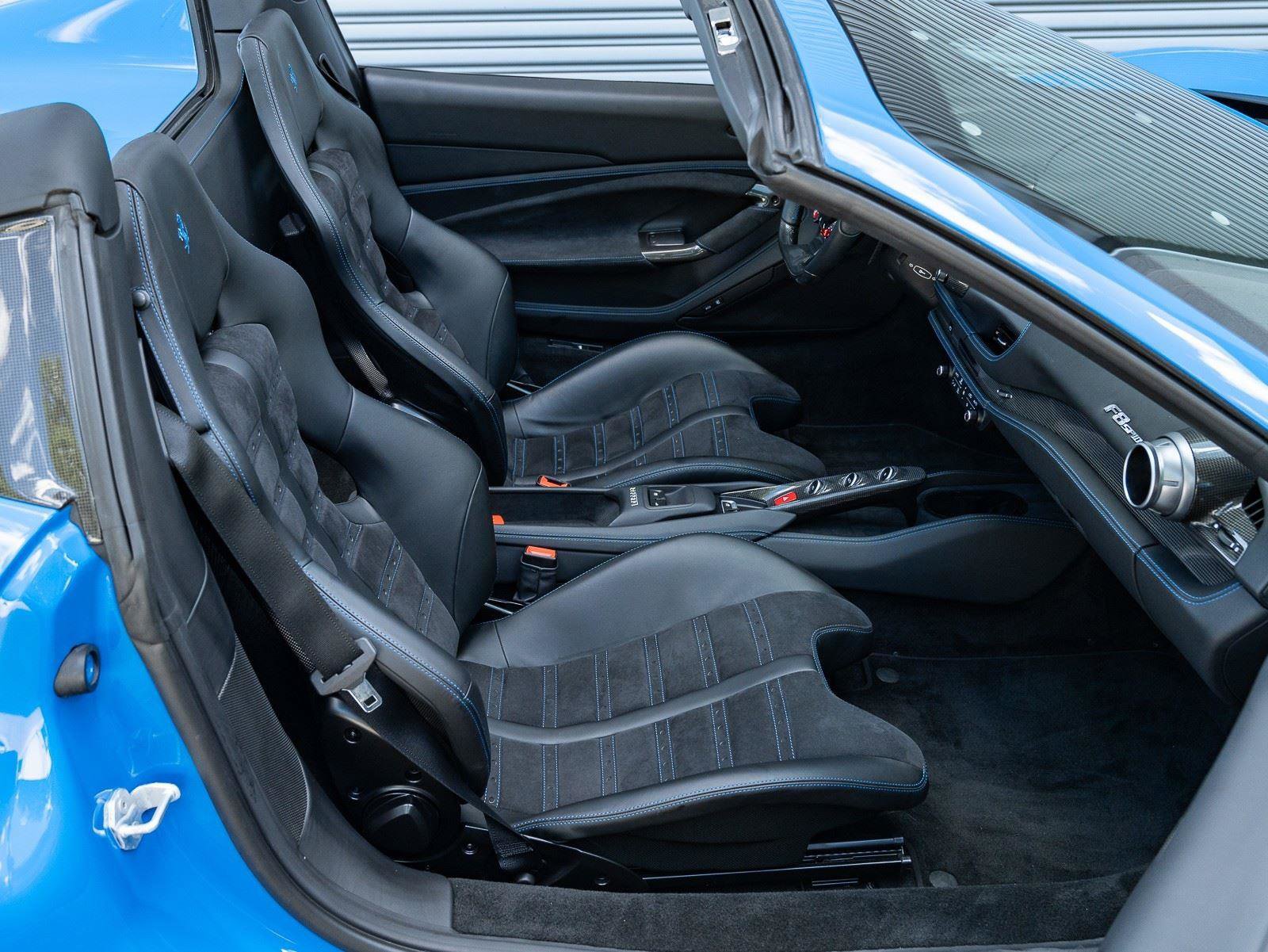 Used 2021 Ferrari F8 Tributo image 21