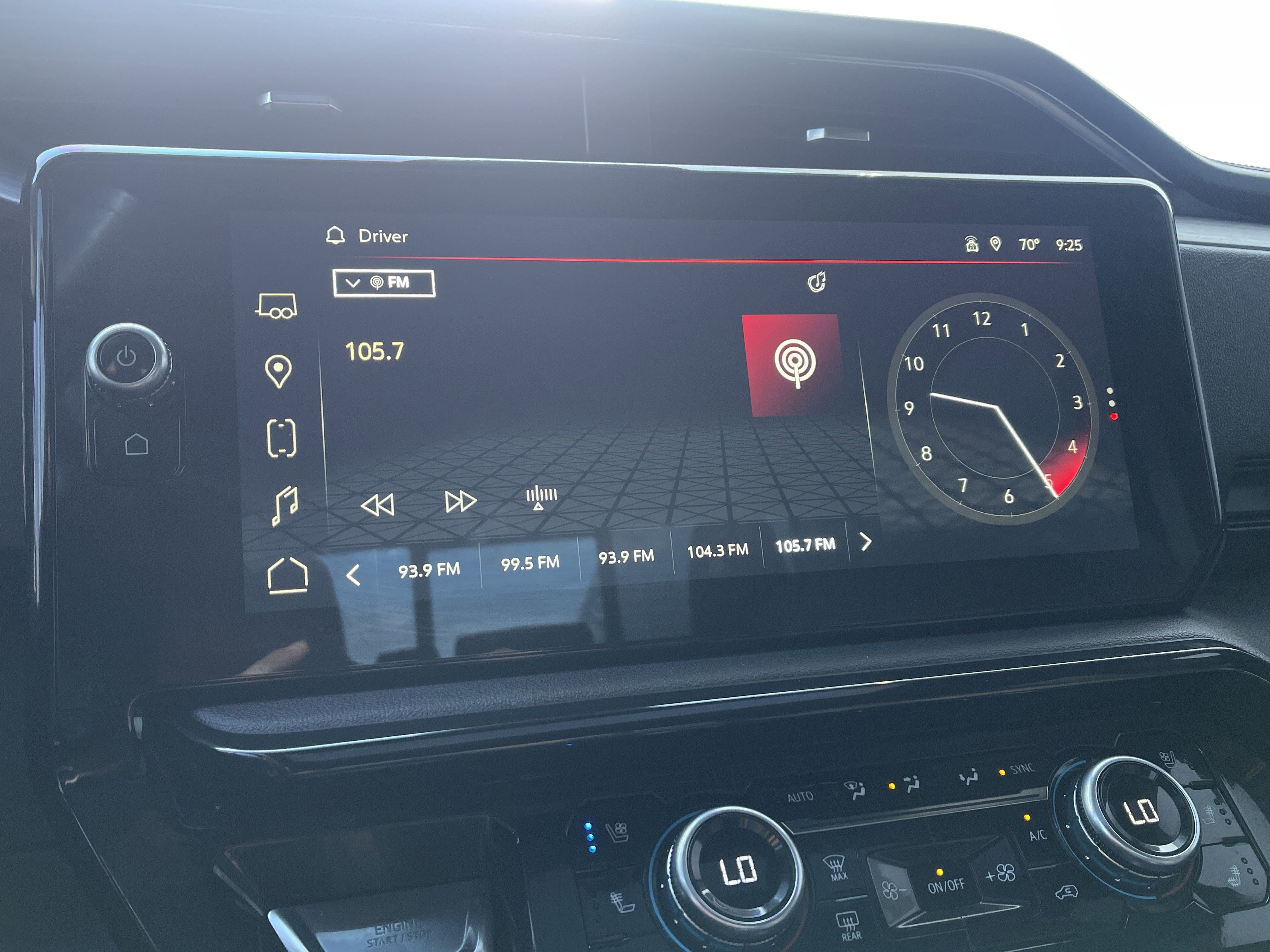 Used 2024 GMC Sierra 2500 AT4 w/ AT4 Premium Plus Package image 13