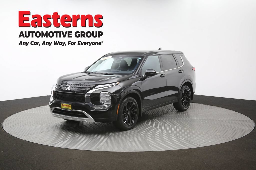Used 2024 Mitsubishi Outlander SE AWD/4WD image 55