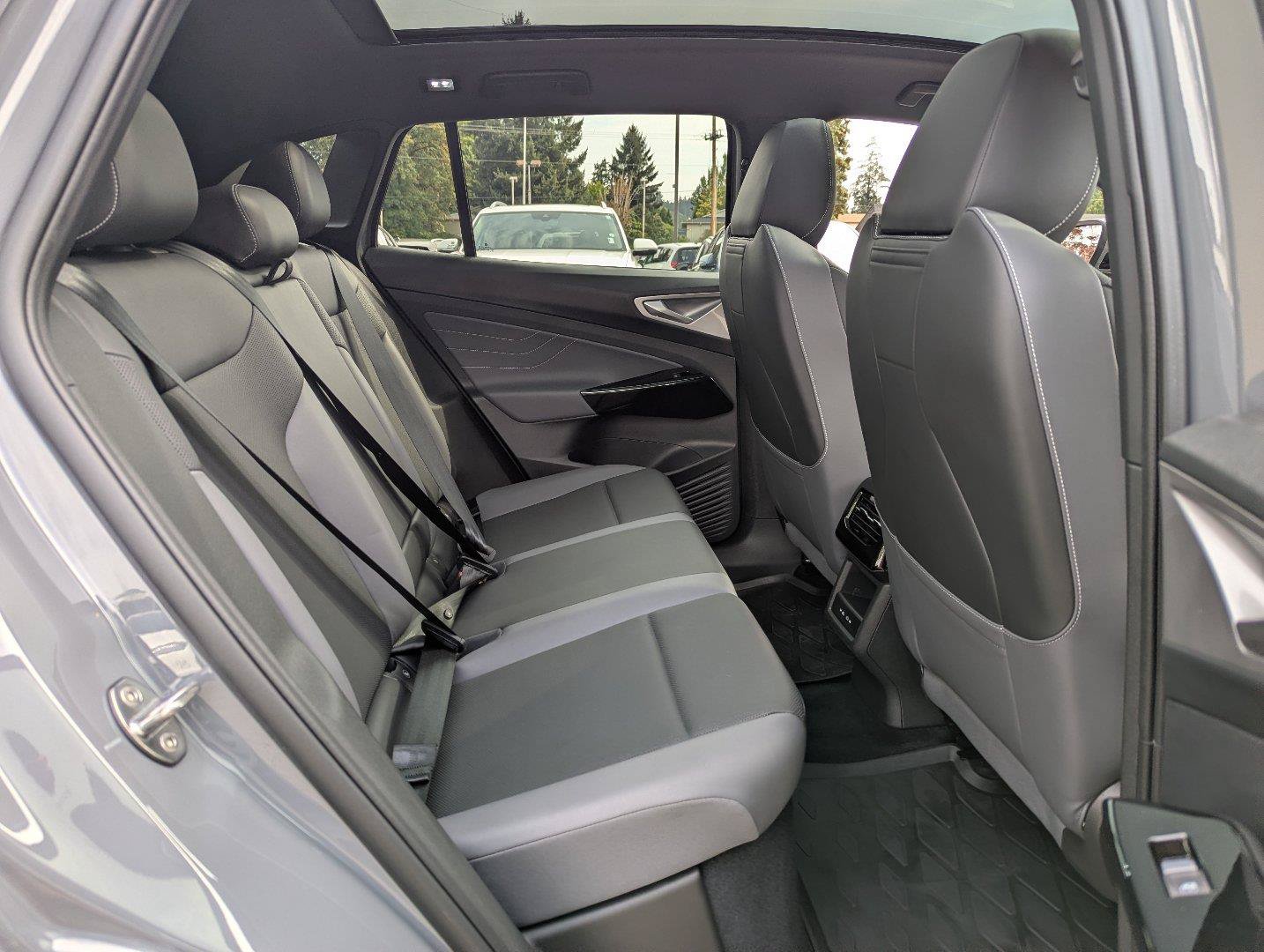 Certified 2023 Volkswagen ID.4 Pro S AWD/4WD image 34