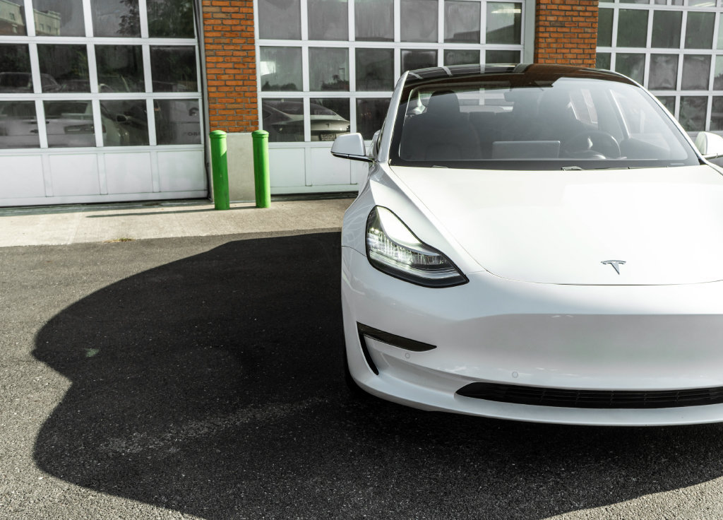 Used 2020 Tesla Model 3 Standard Range Plus RWD image 31