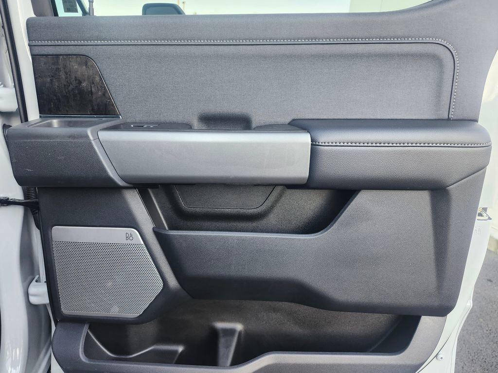 Used 2025 Ford F350 Lariat w/ Camper Package image 16