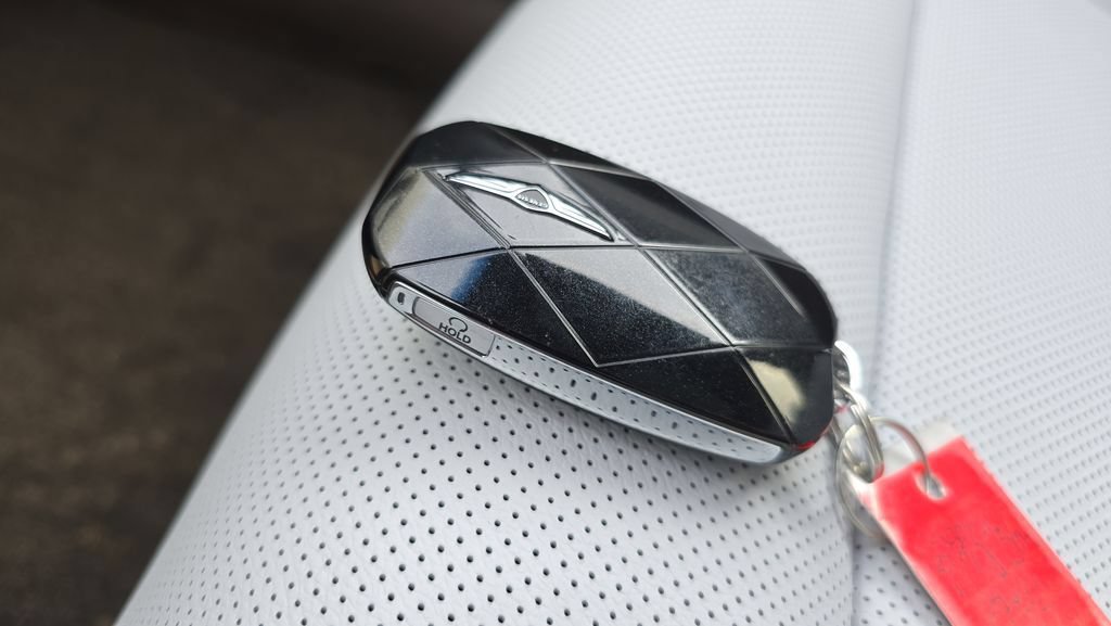 New 2026 Genesis GV70 2.5T Advanced AWD/4WD image 18