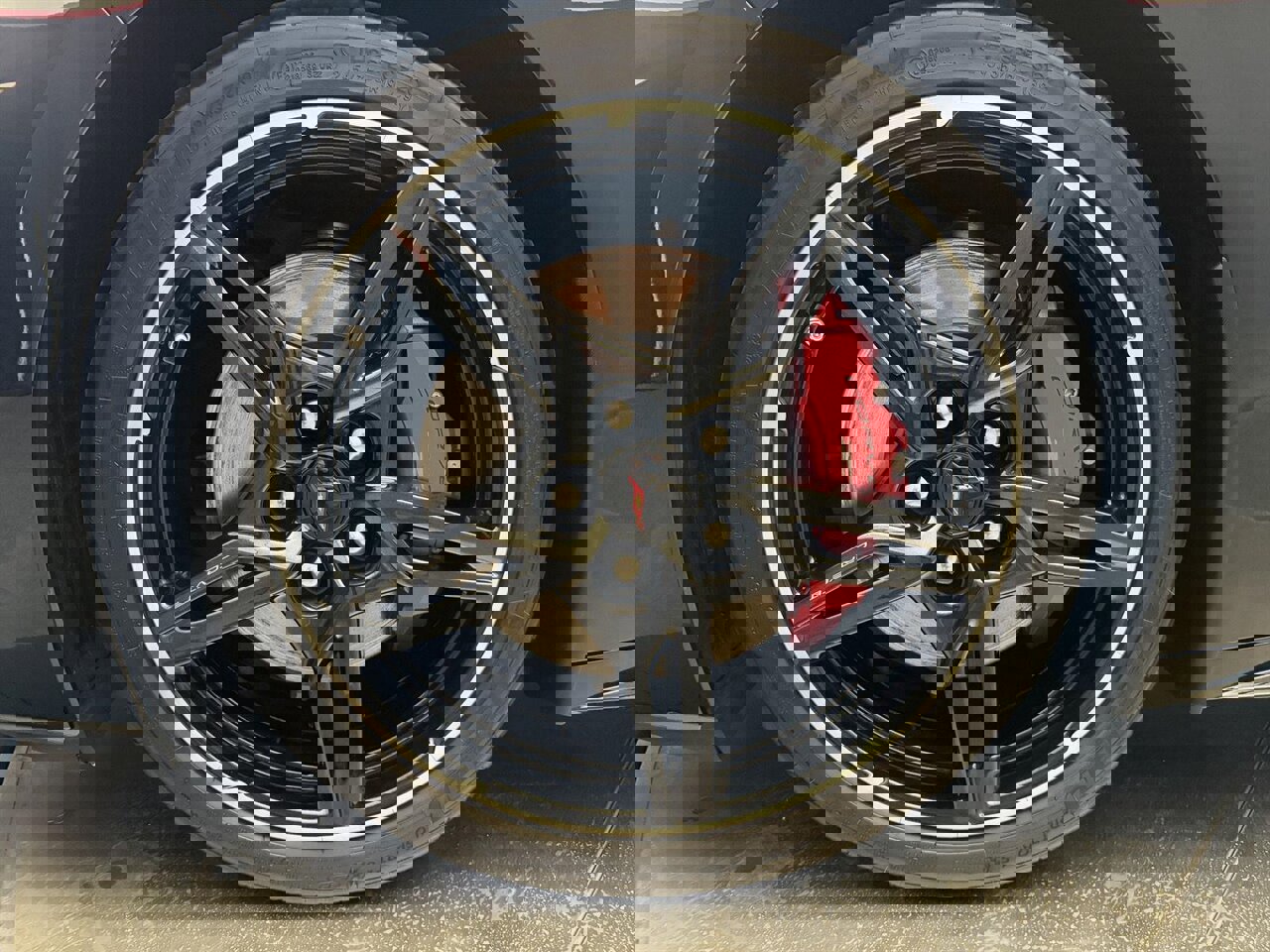 Used 2021 Chevrolet Corvette w/ Z51 Performance Package w/ Z51 Performance Package image 18