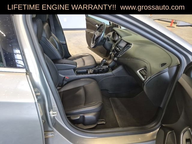 Used 2017 Chevrolet Cruze Premier FWD image 36