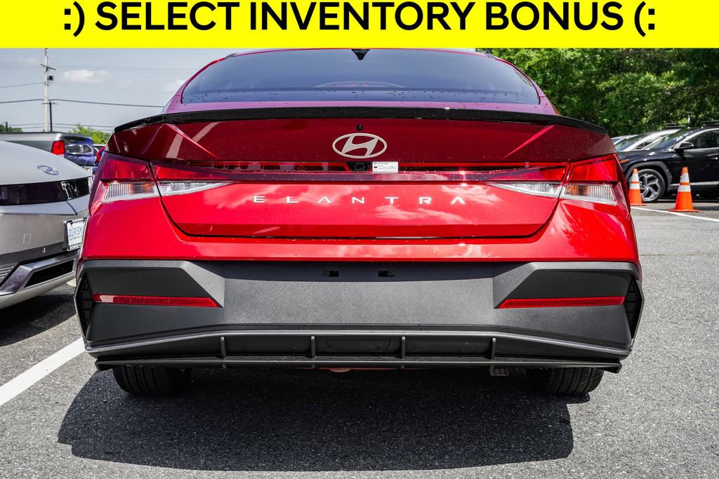New 2025 Hyundai Elantra Sport image 5