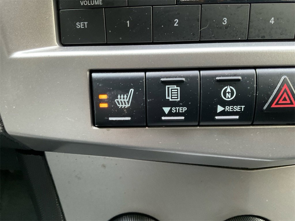 Used 2010 Chrysler Sebring Touring w/ Special Touring Group image 24