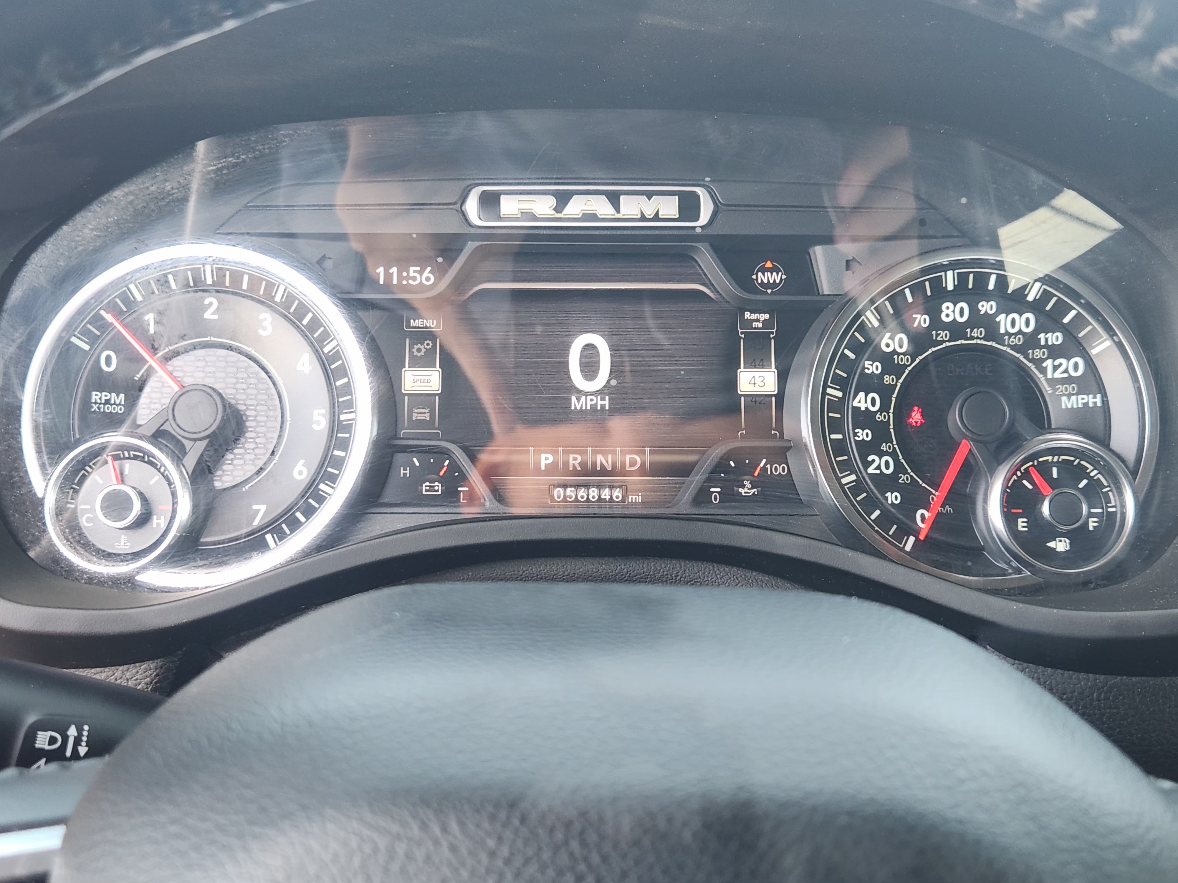 Used 2023 RAM 1500 Laramie AWD/4WD image 17