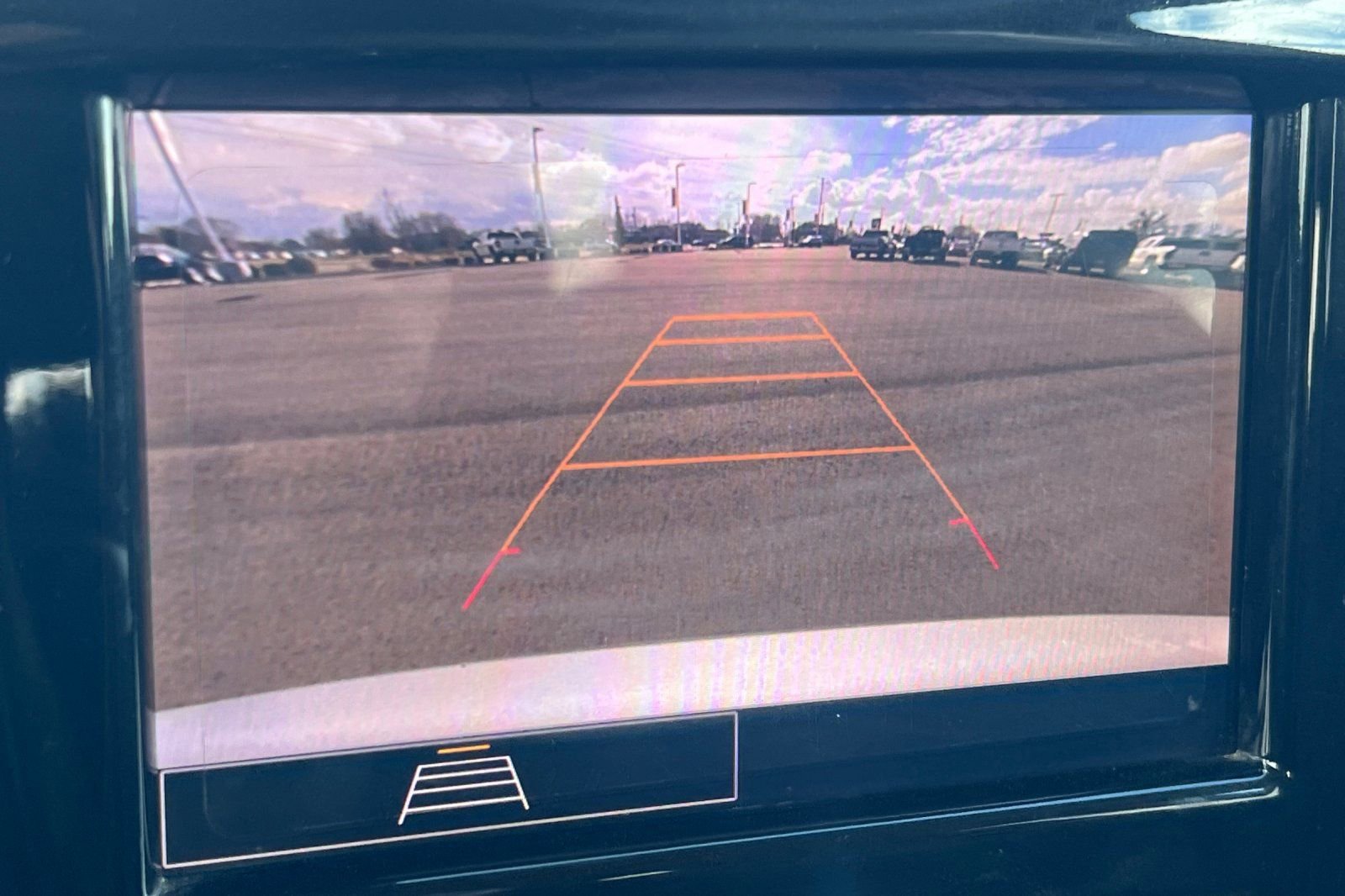 Used 2020 Chevrolet Traverse LS image 17