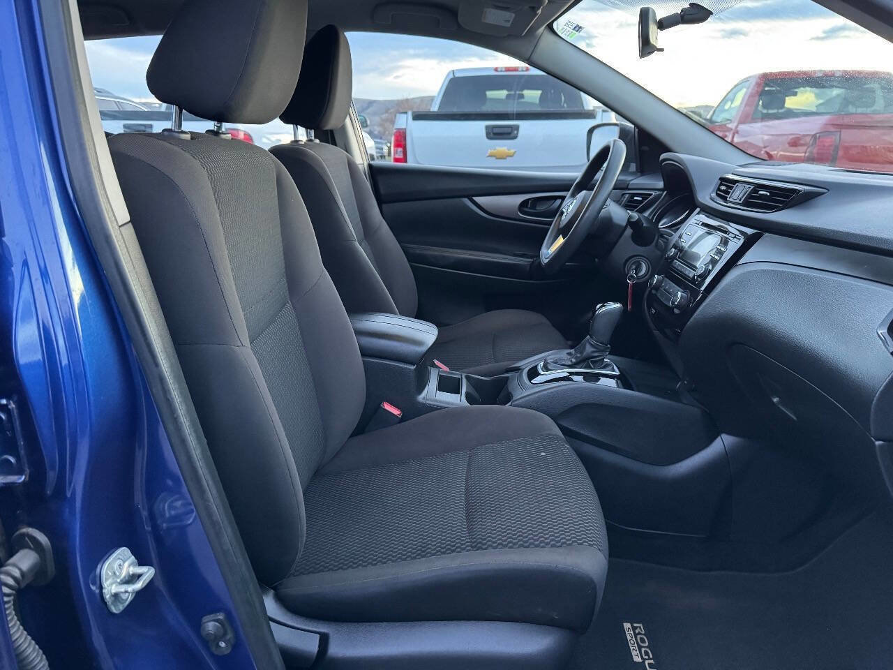 Used 2018 Nissan Rogue Sport S image 8