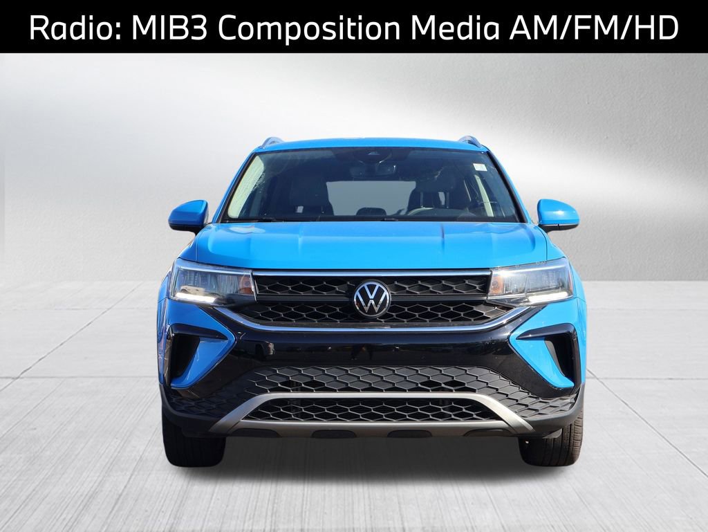 Certified 2023 Volkswagen Taos SE FWD image 3