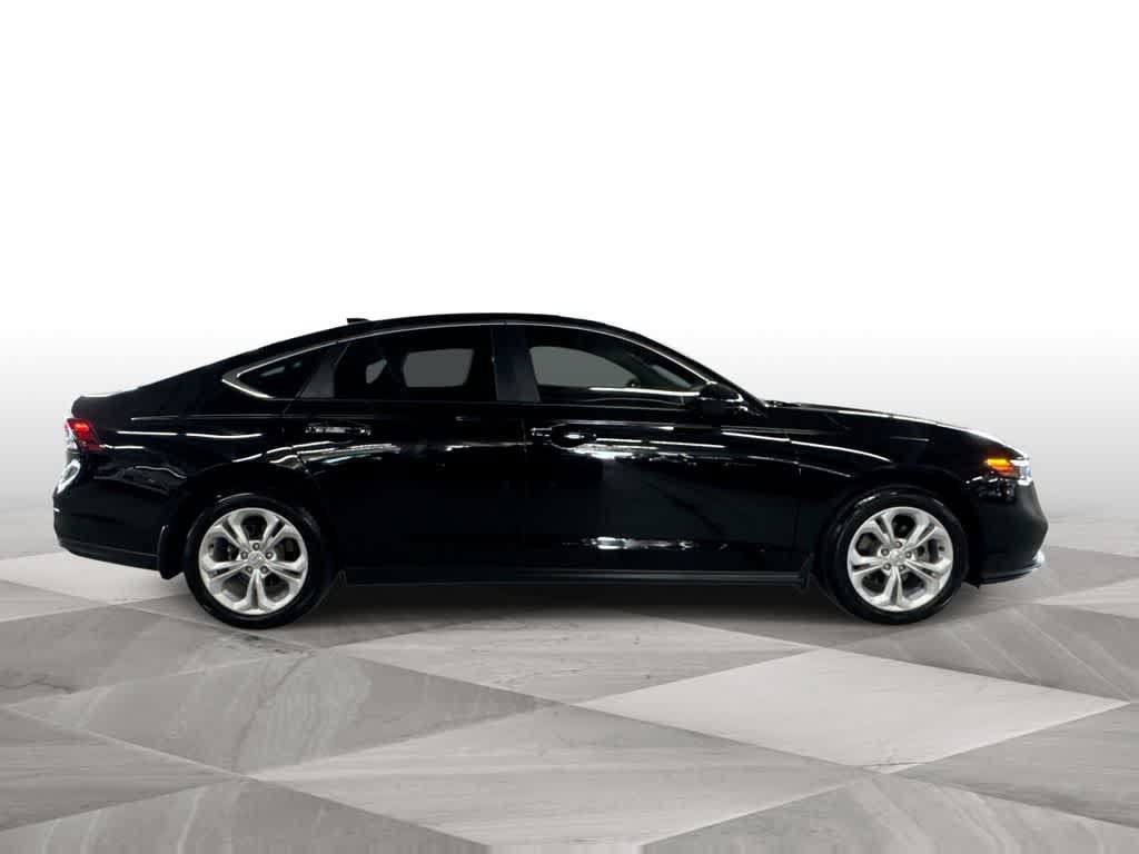 Used 2025 Honda Accord LX image 9