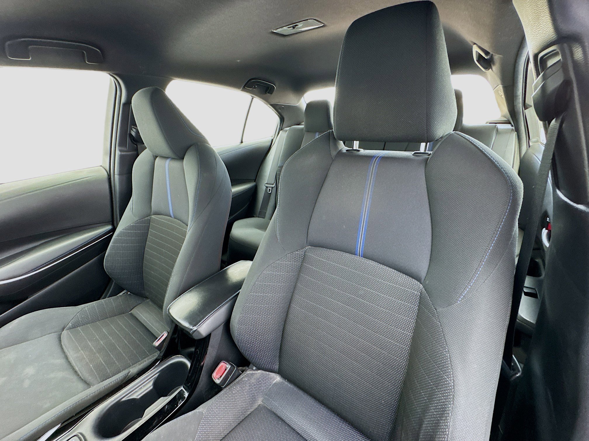 Used 2020 Toyota Corolla SE w/ Carpet Mat Package (TMS) FWD image 13