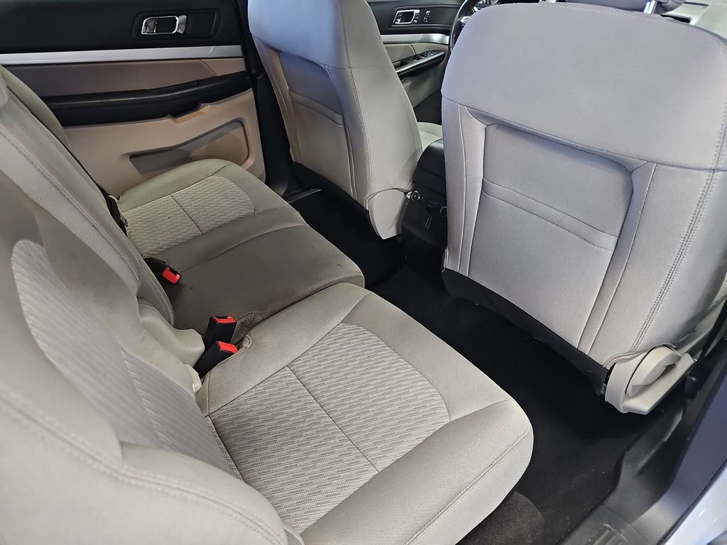 Used 2018 Ford Explorer FWD image 11