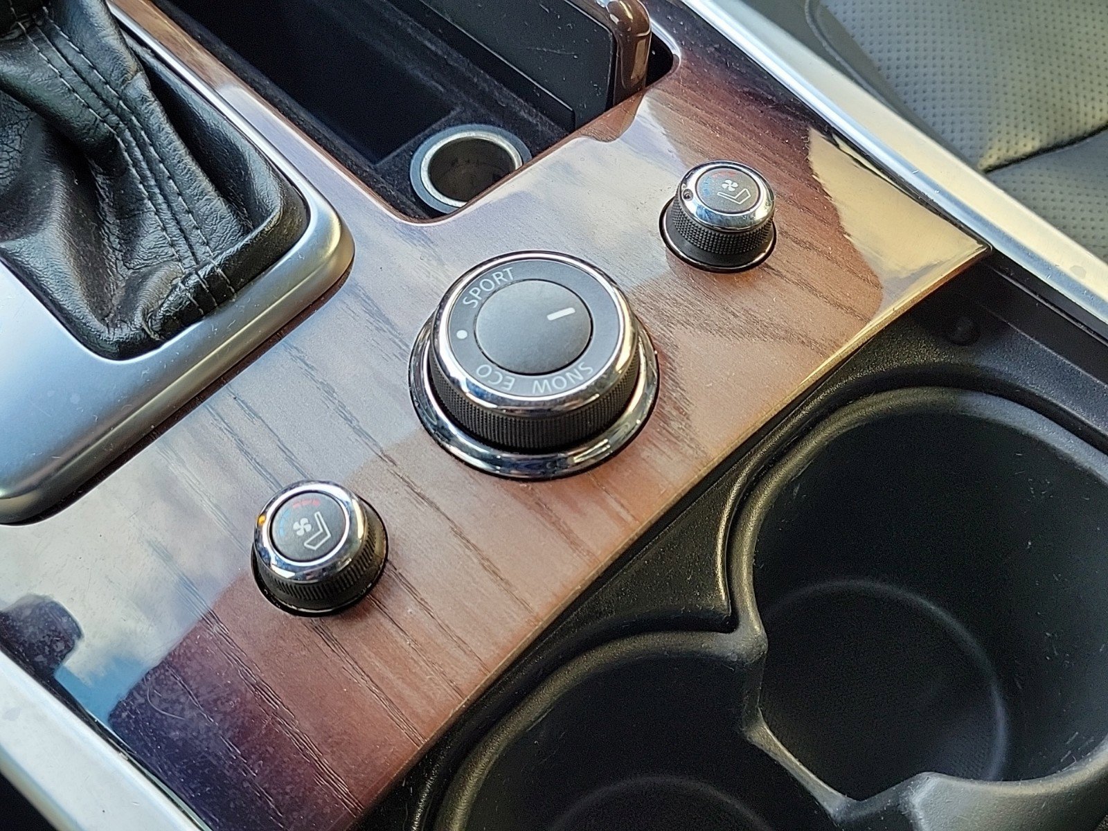 Used 2015 INFINITI Q70 L 5.6 image 23