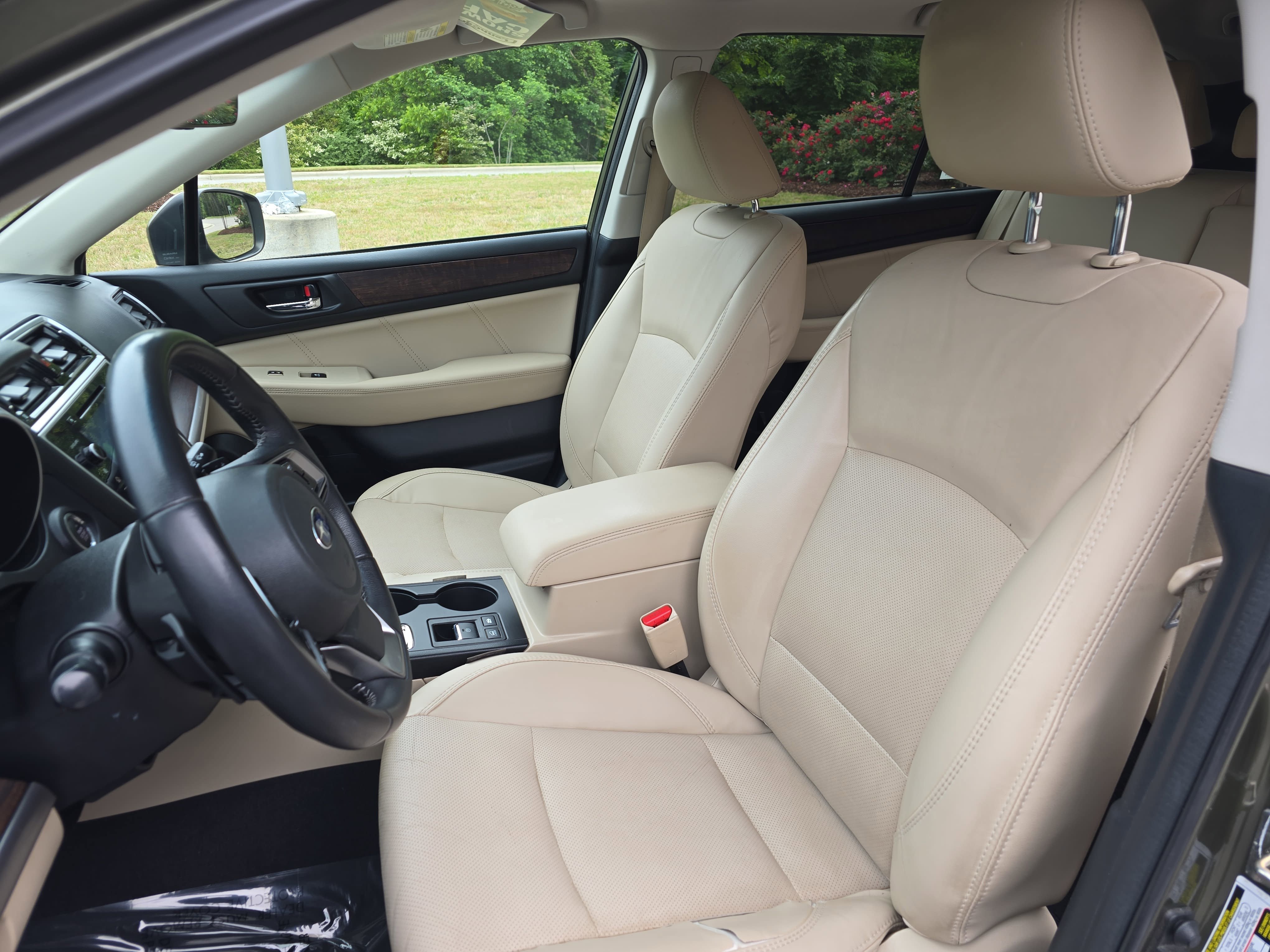 Used 2019 Subaru Outback 2.5i Limited AWD/4WD image 16