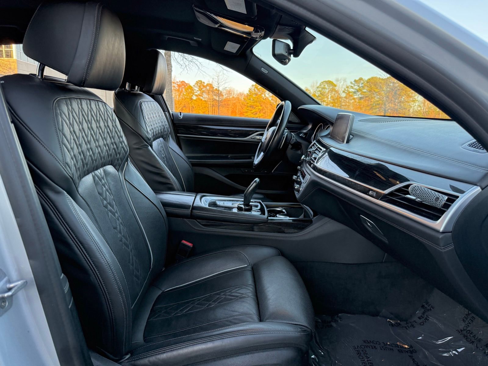 Used 2019 BMW 750i xDrive 750i xDrive w/ Executive Package image 37