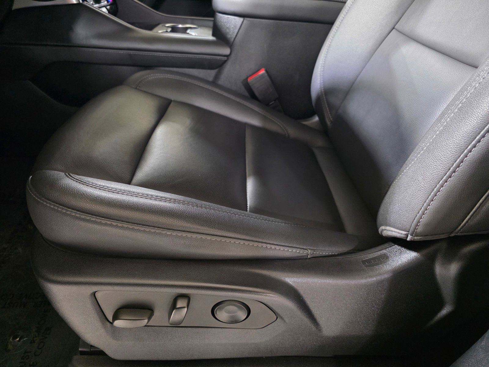 Used 2023 Chevrolet Tahoe Z71 AWD/4WD image 26