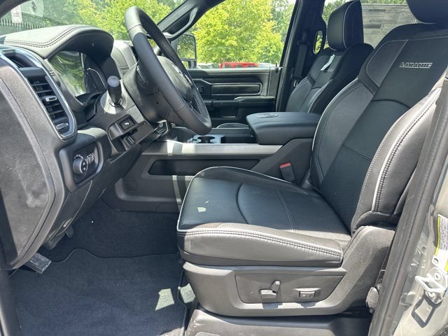 New 2026 RAM 2500 Laramie AWD/4WD image 9